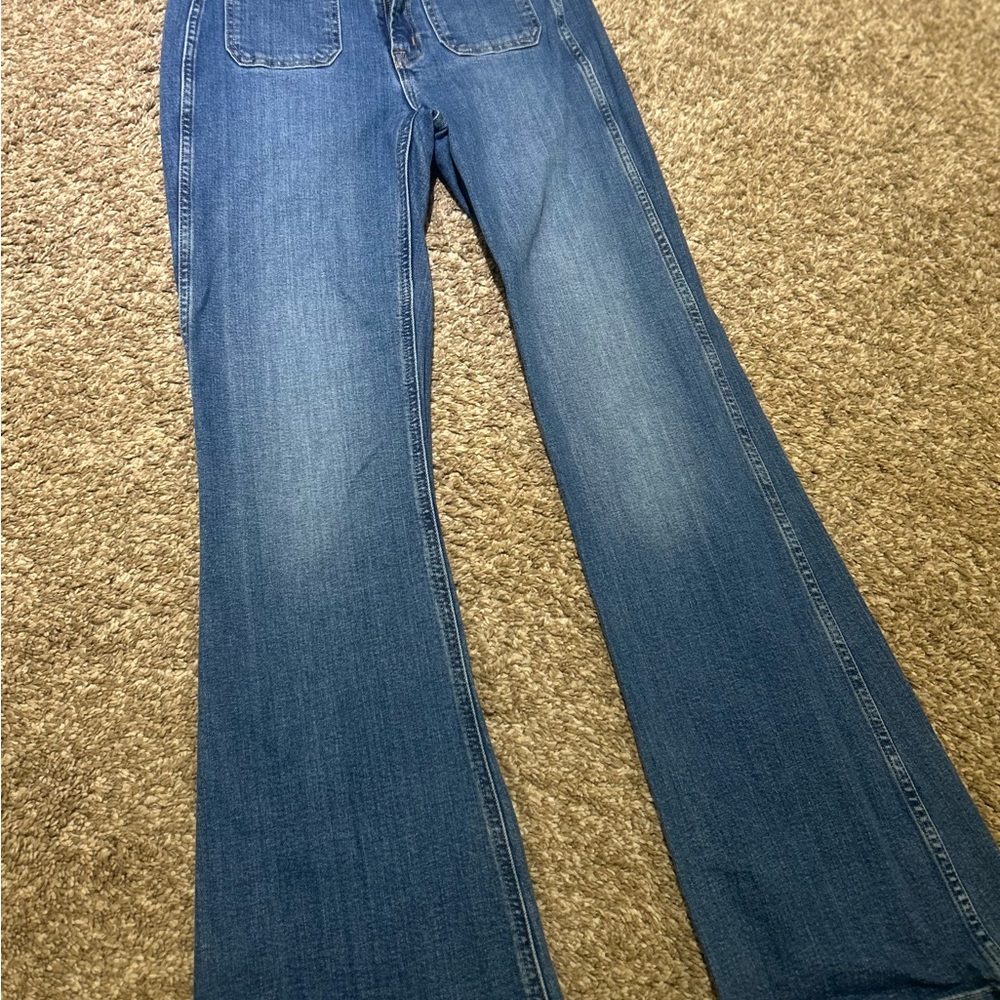 GAP Women's Flare Jeans in Blue